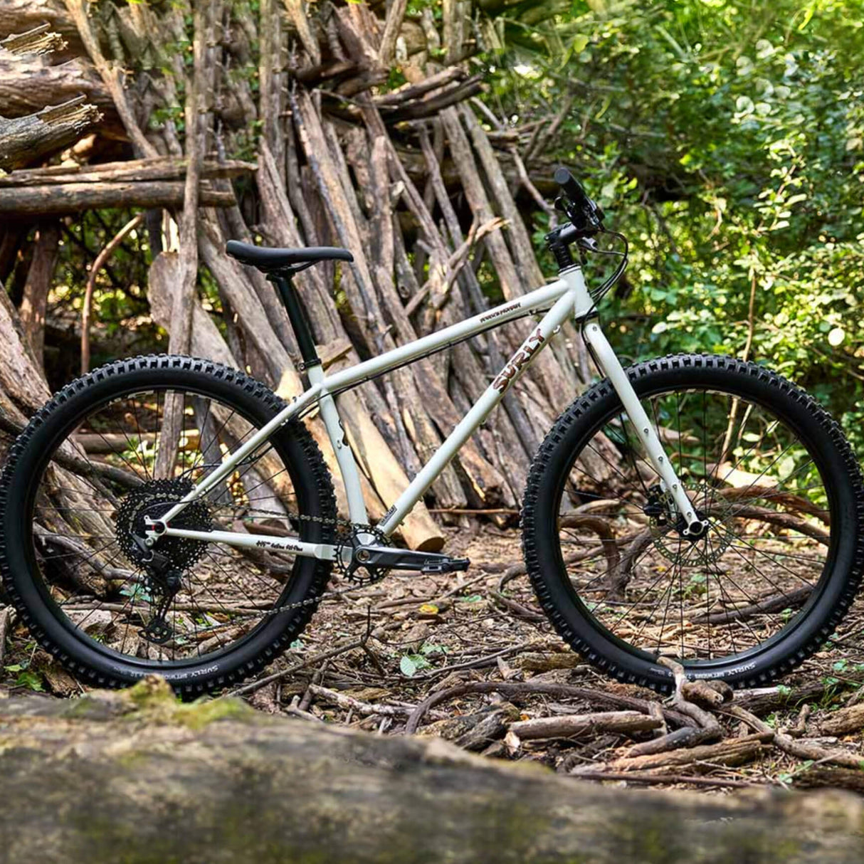 Bicicleta Surly Karate Monkey Snow Mold White