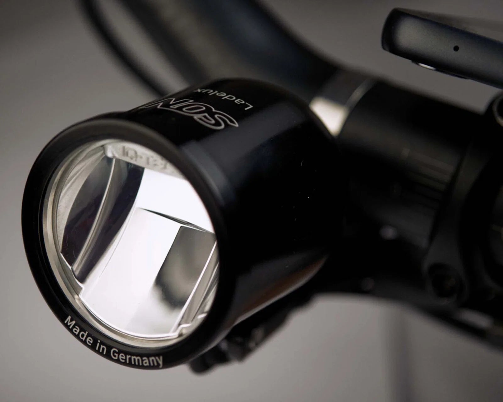 Luz Dinamo Son Ladelux