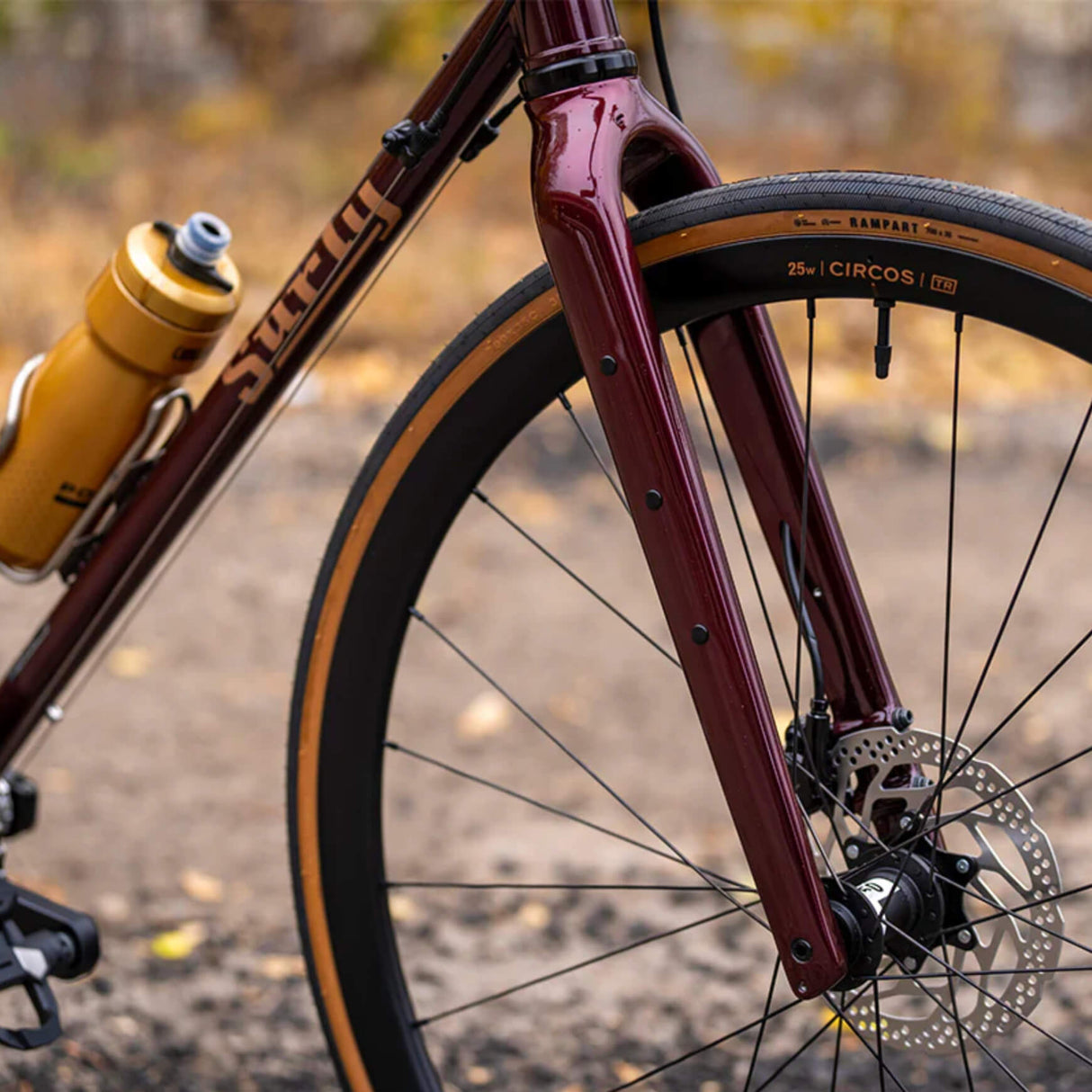 Bicicleta Surly Midnight Special 700c Black Cherry Fizz