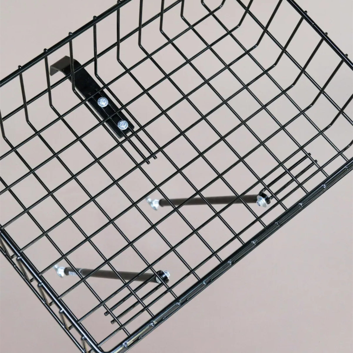 Cesta Manivelle con herrajes - Black